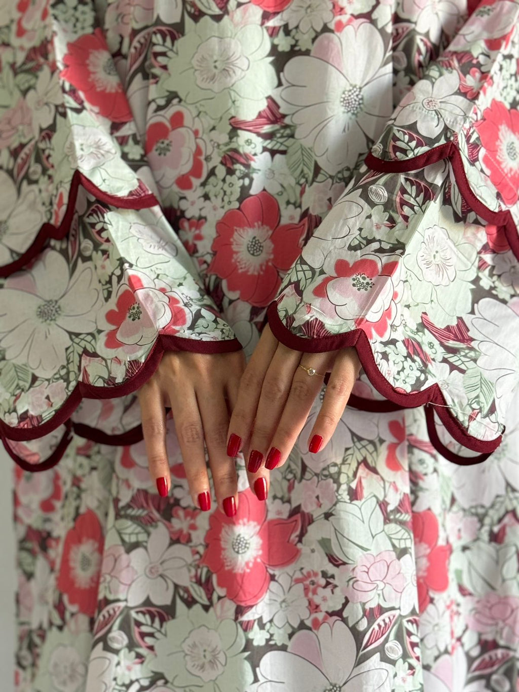 الزهرة الحمراء